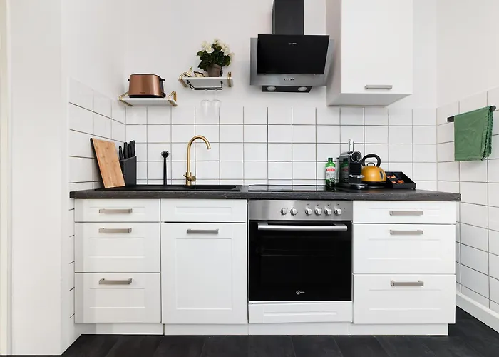 Smart Home - Wuppertal - Perfect For 4 Guests! Central - Netflix - Schwebebahn - Free Parking Zone