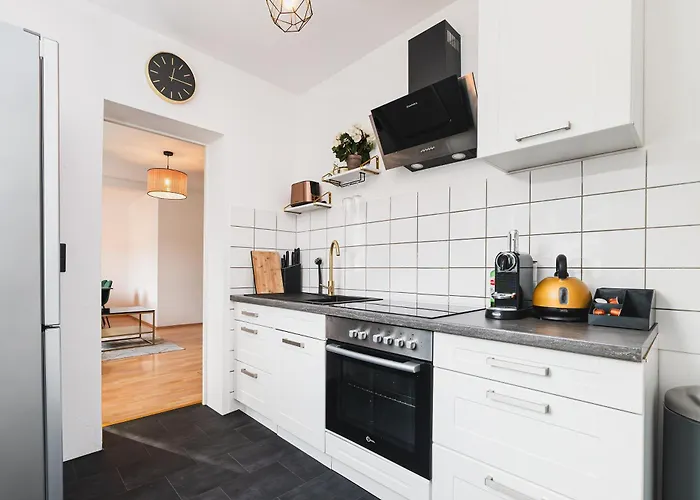 Smart Home - Wuppertal - Perfect For 4 Guests! Central - Netflix - Schwebebahn - Free Parking Zone
