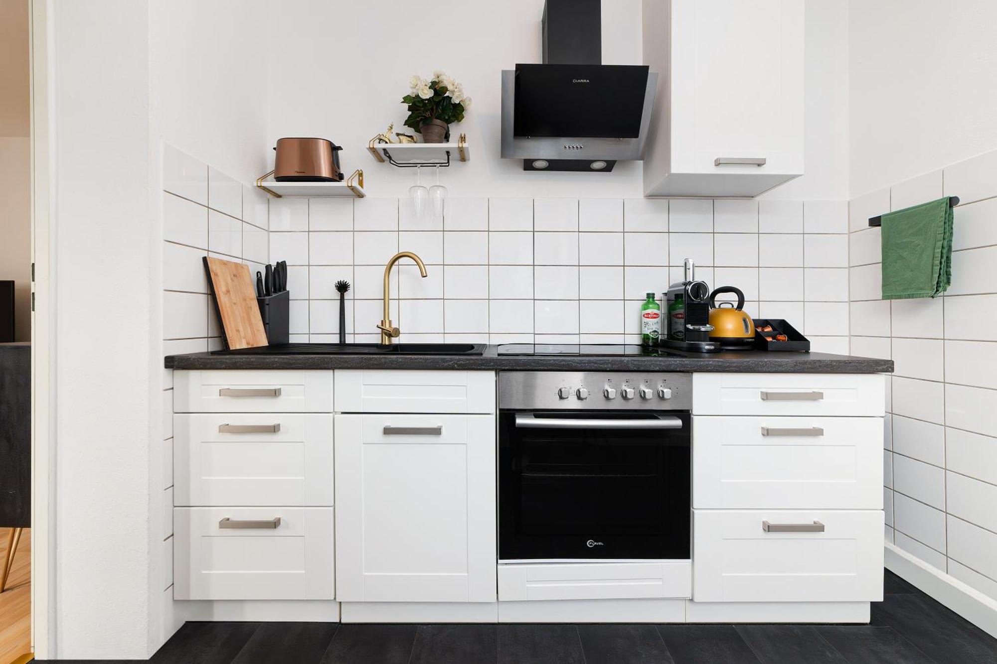 Smart Home - Wuppertal - Perfect For 4 Guests! Central - Netflix - Schwebebahn - Free Parking Zone