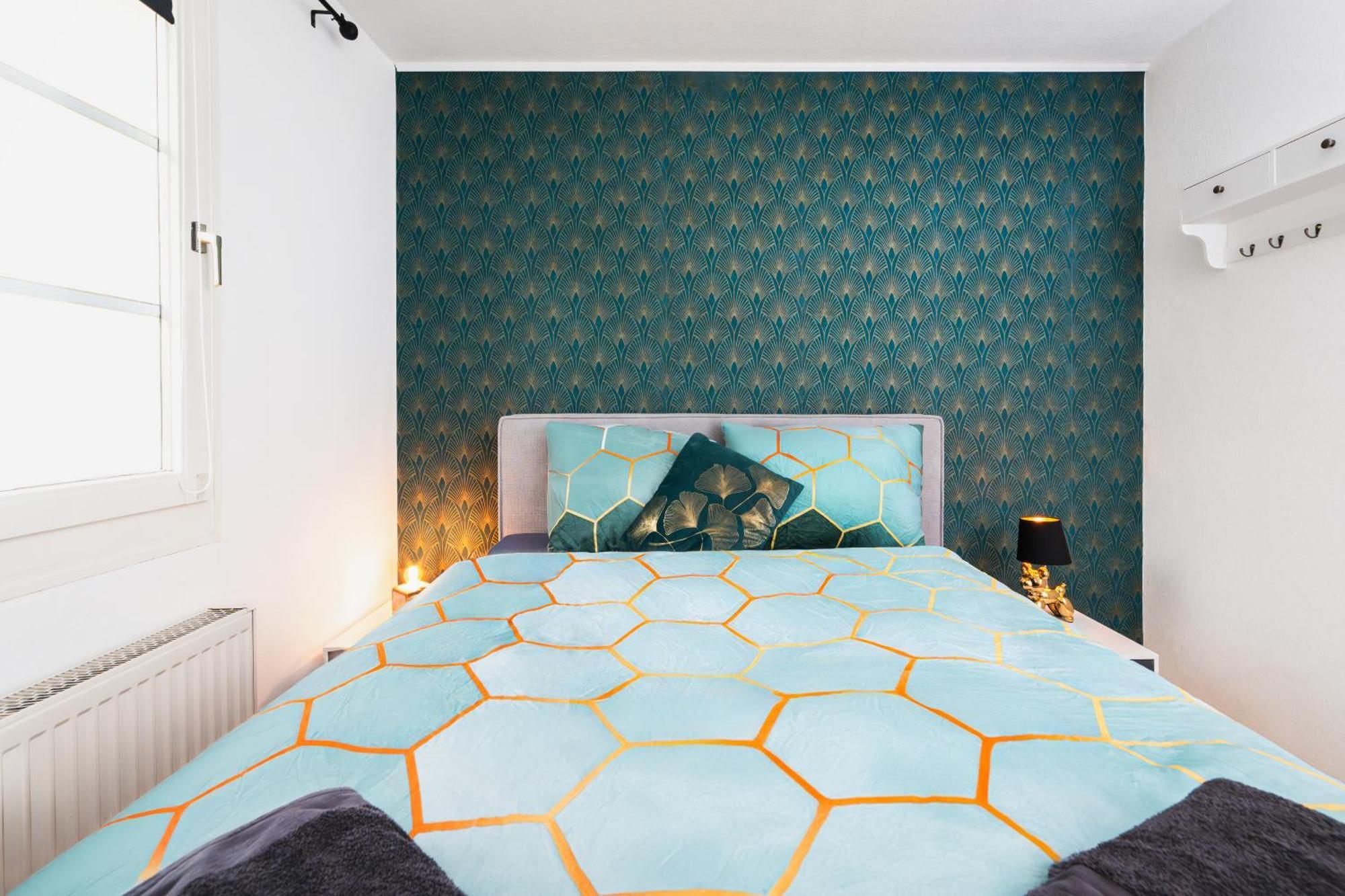 Smart Home - Wuppertal - Perfect For 4 Guests! Central - Netflix - Schwebebahn - Free Parking Zone